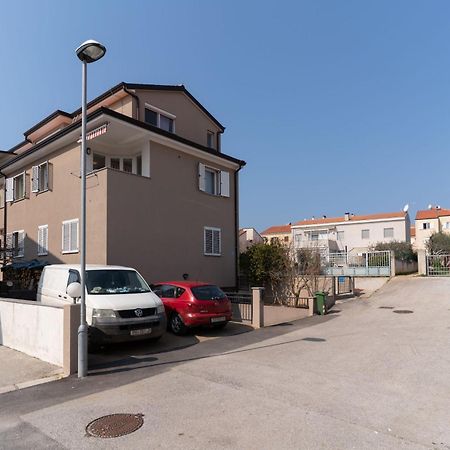 Apartments Anamarija Rovigno Esterno foto
